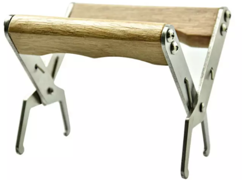 Chwytacz do ramek z rączka drewnianą